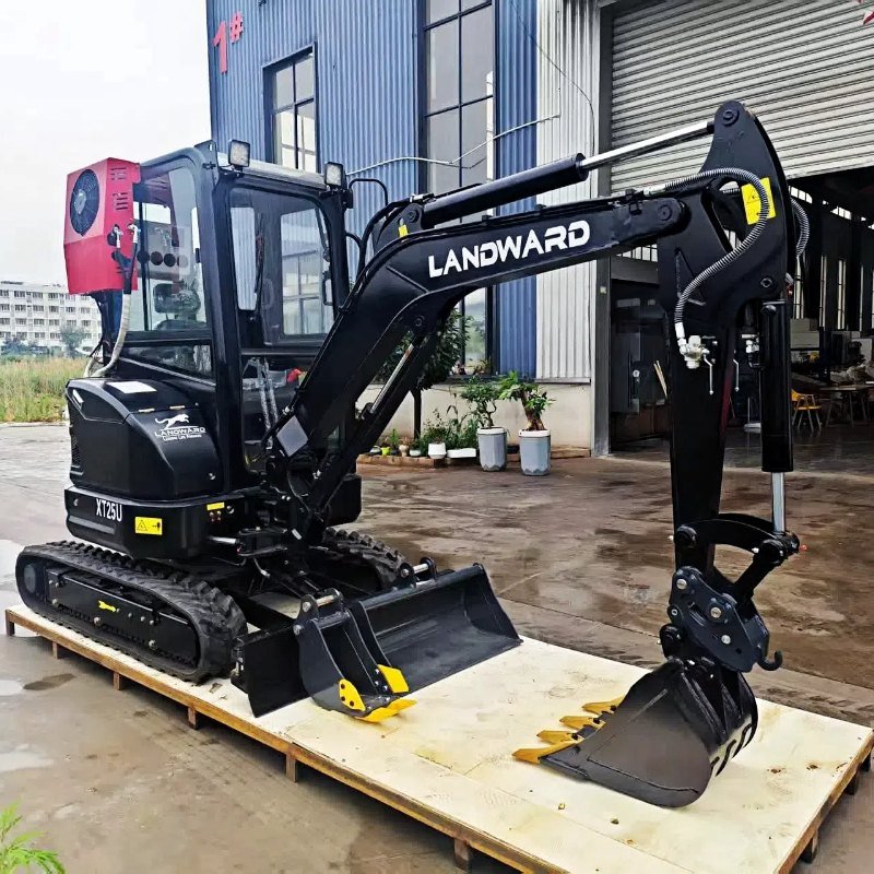 LANDWARD XT10 Excavator